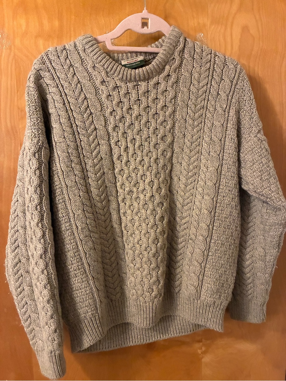 Classic Cable Knit Men's /women’s Sweater in Beige Sz M